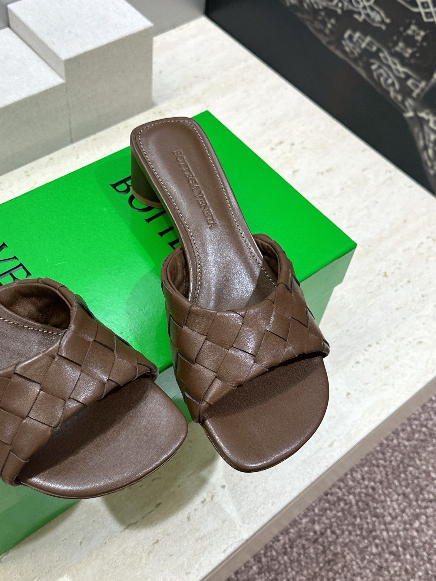 BV 26s Blink Intrecciato Mules 4.5cm Coffee Leather 896579
