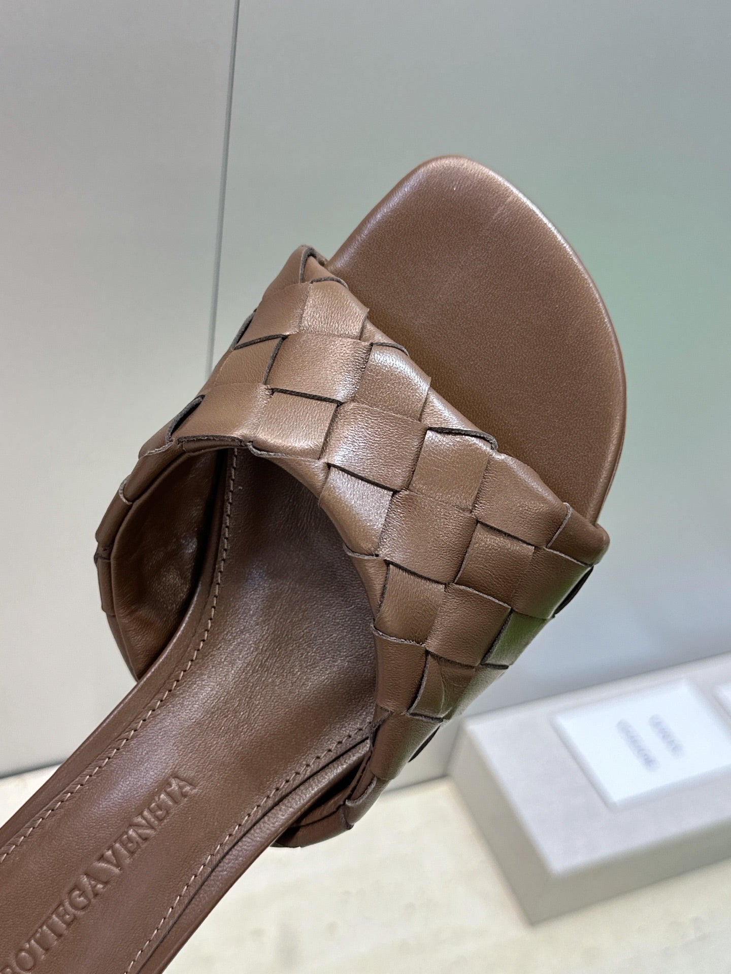 BV 26s Blink Intrecciato Mules 4.5cm Coffee Leather 896579