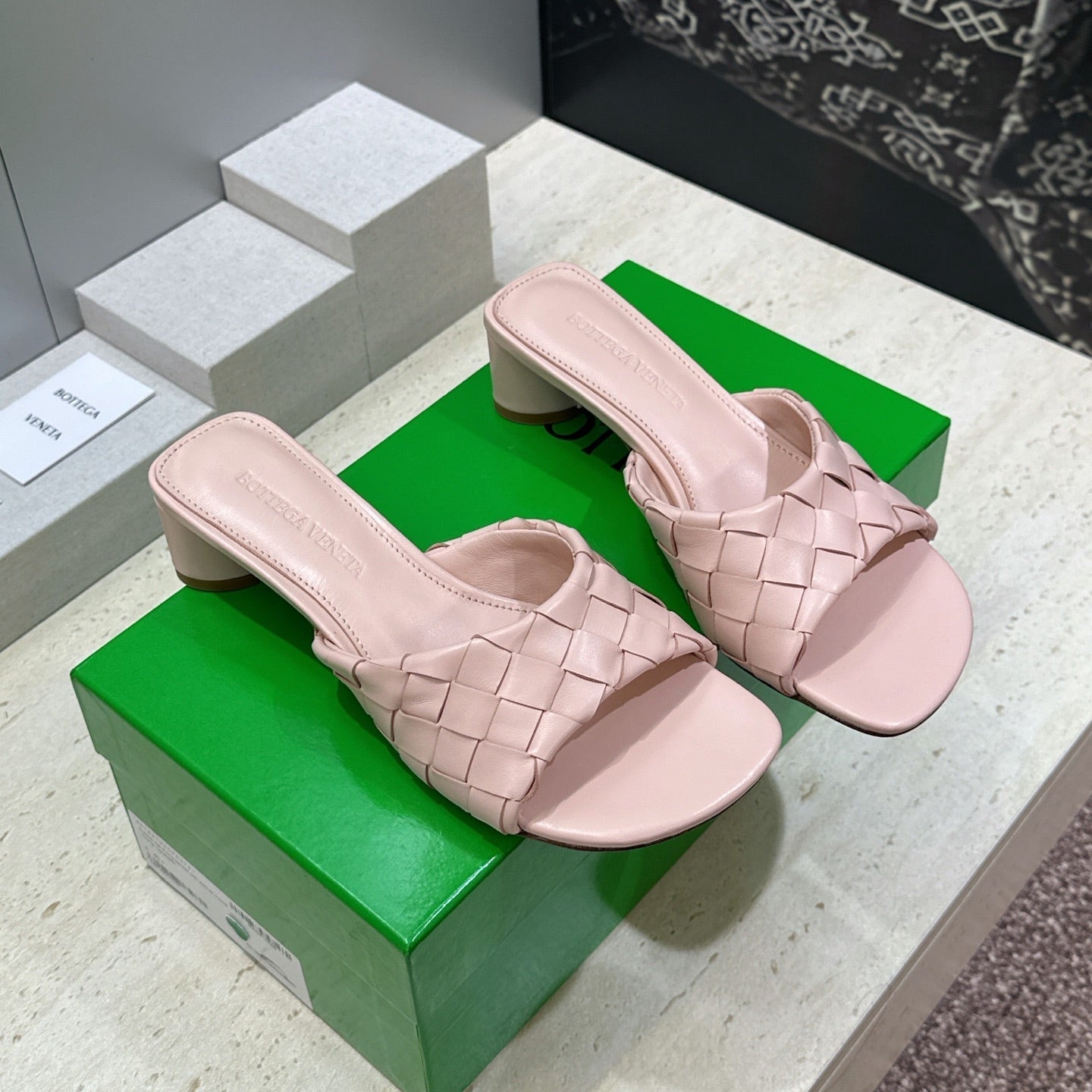 BV 26s Blink Intrecciato Mules 4.5cm Pink Leather 896578