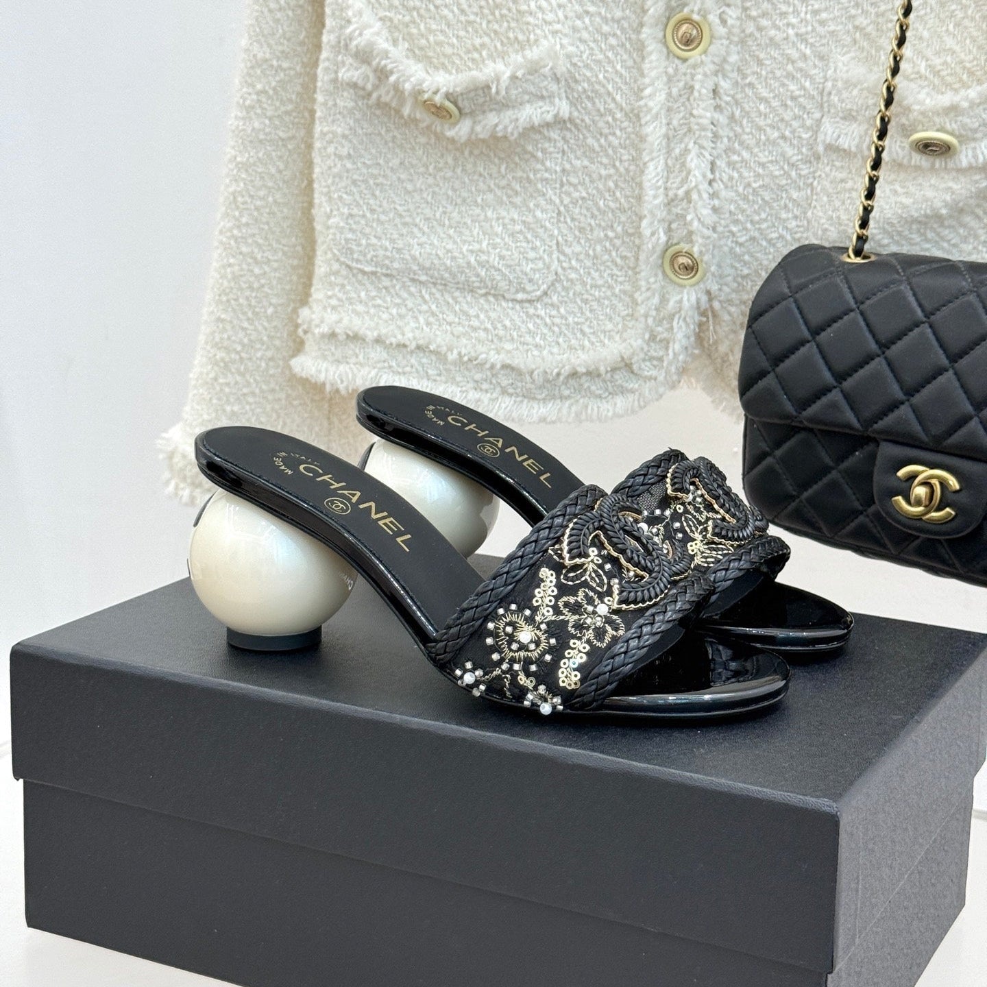 CC Pearl Heel Beaded Embroidered Mules Black Lambskin 904681