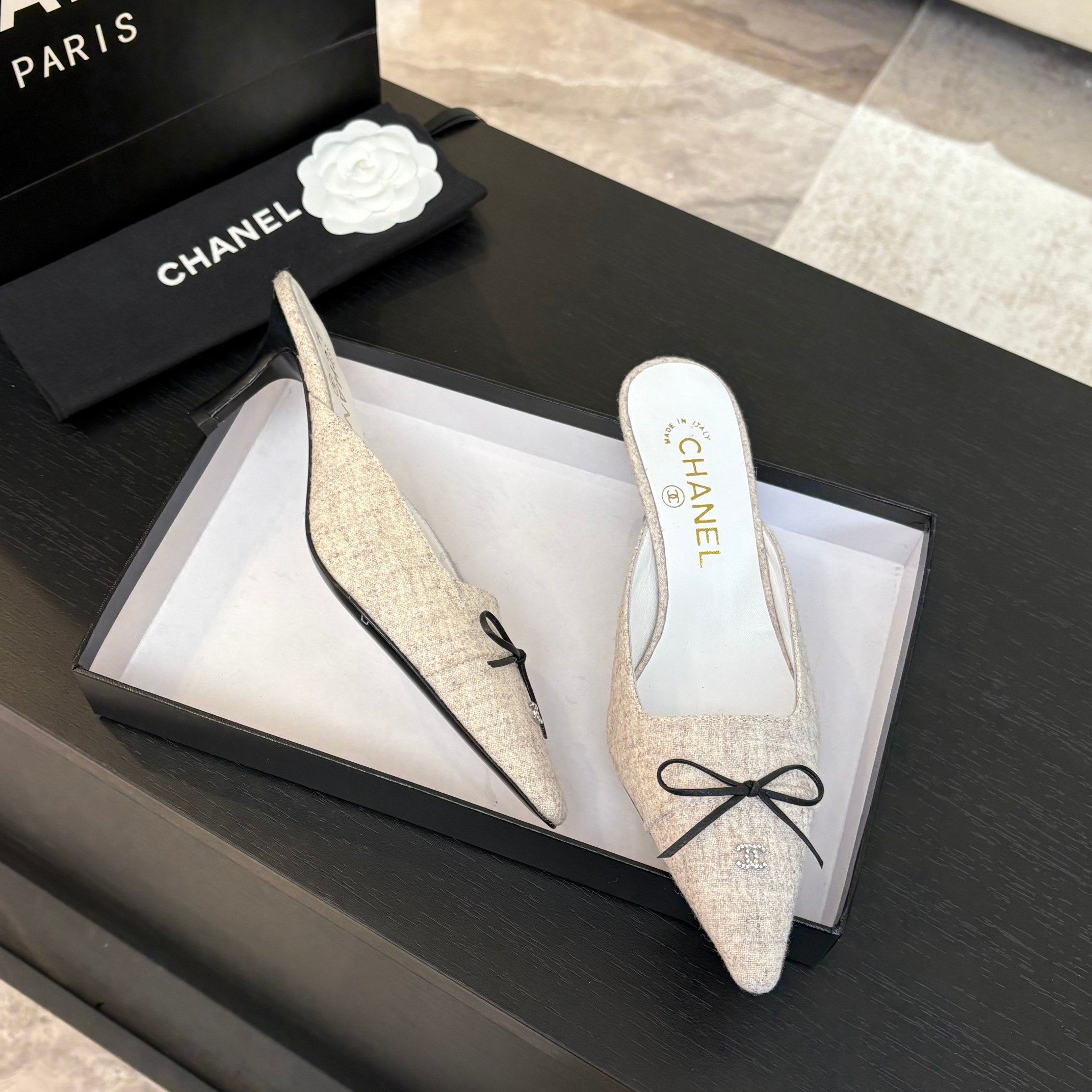 CC Bow Pointed Toe Mules 6.5cm Beige Tweed 912921