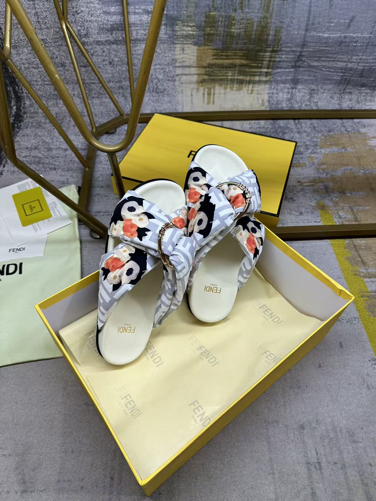 FF Feel Slides Grey Multicolor Printed Canvas 928524