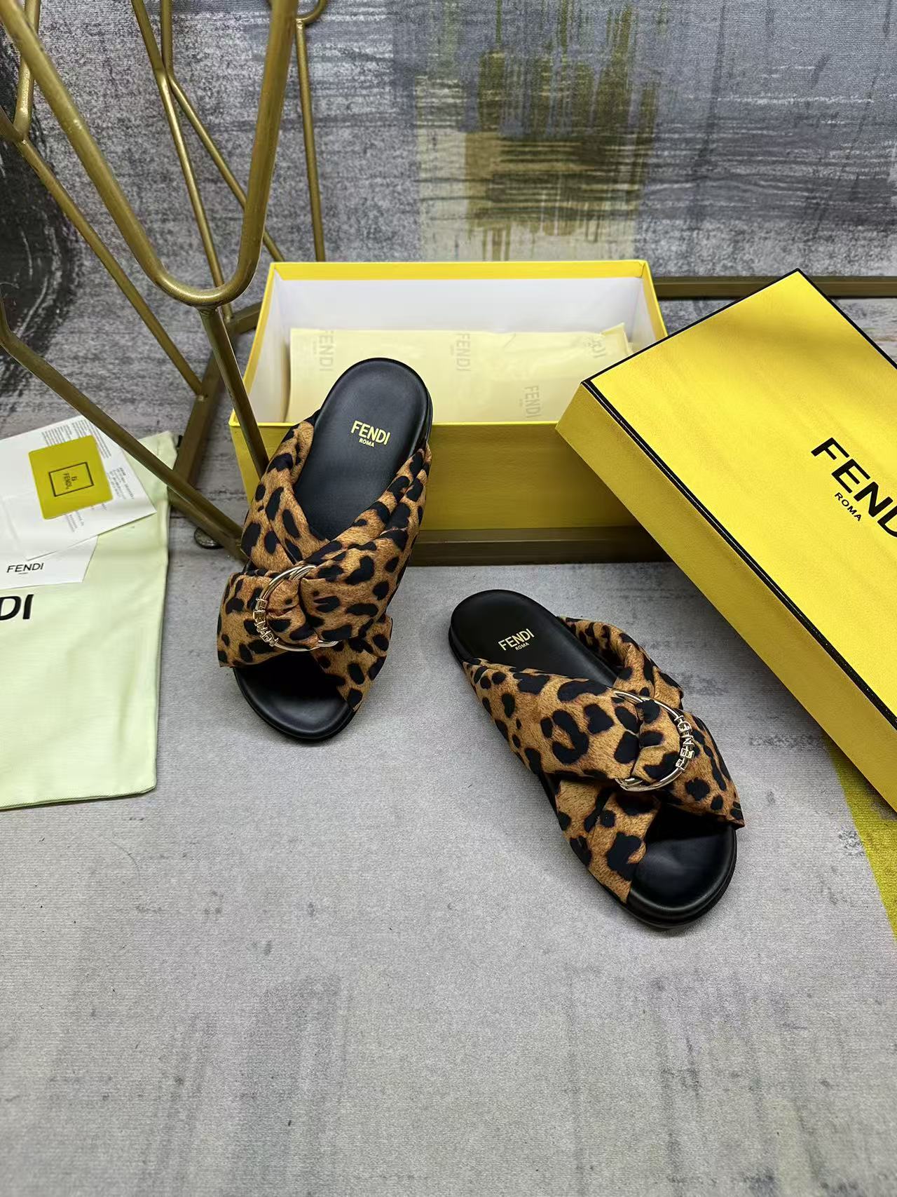 FF Feel Slides Black Brown Printed Canvas 928520
