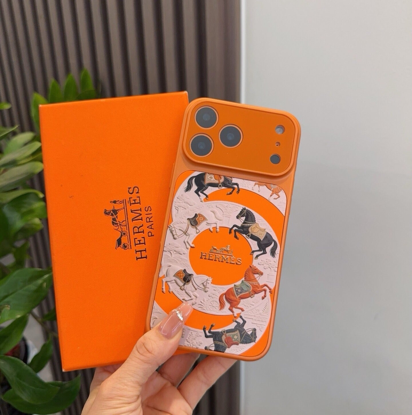 HM iPhone Case 389022