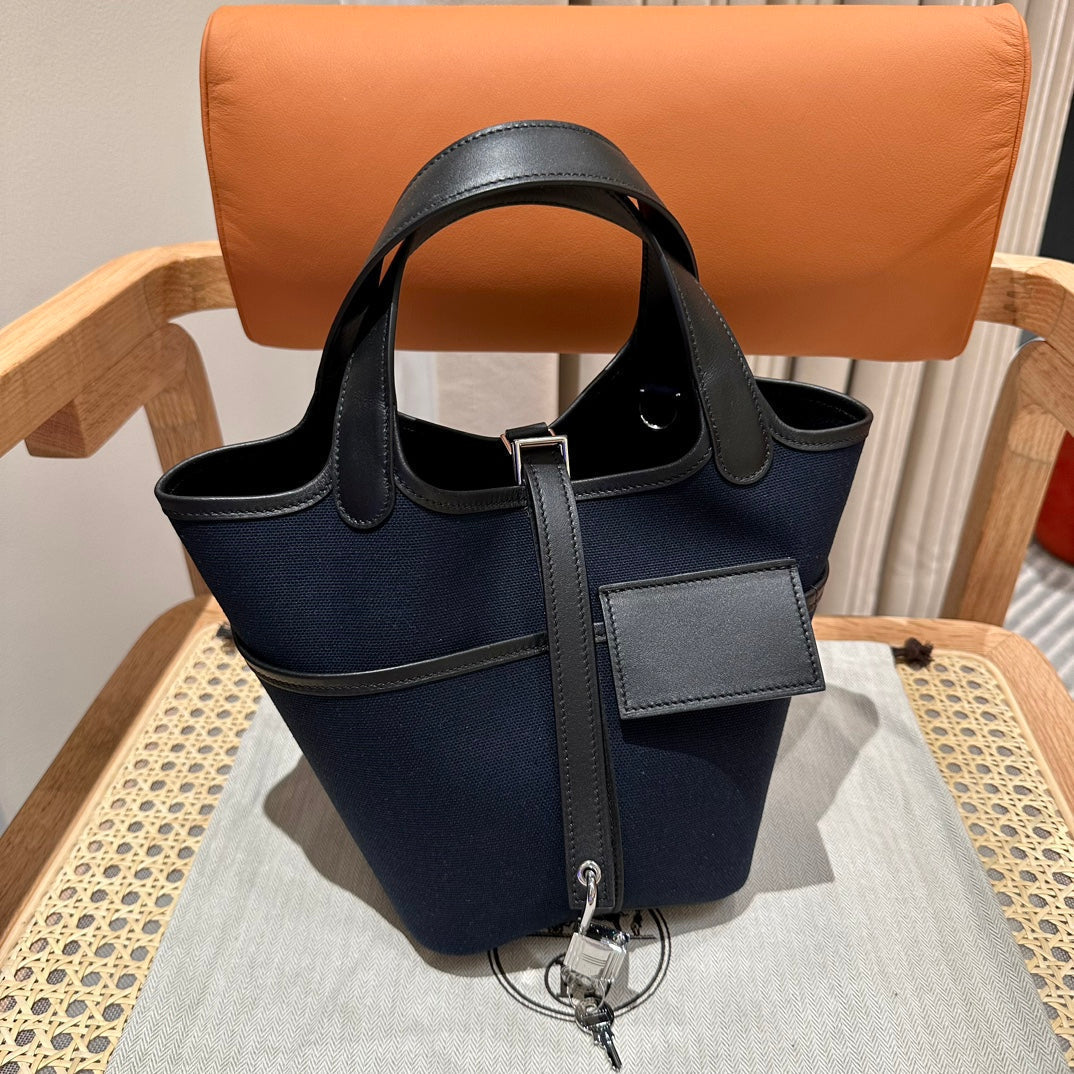 HM Picotin Lock 18CM Pocket Handbag Navy Black Swift Canvas