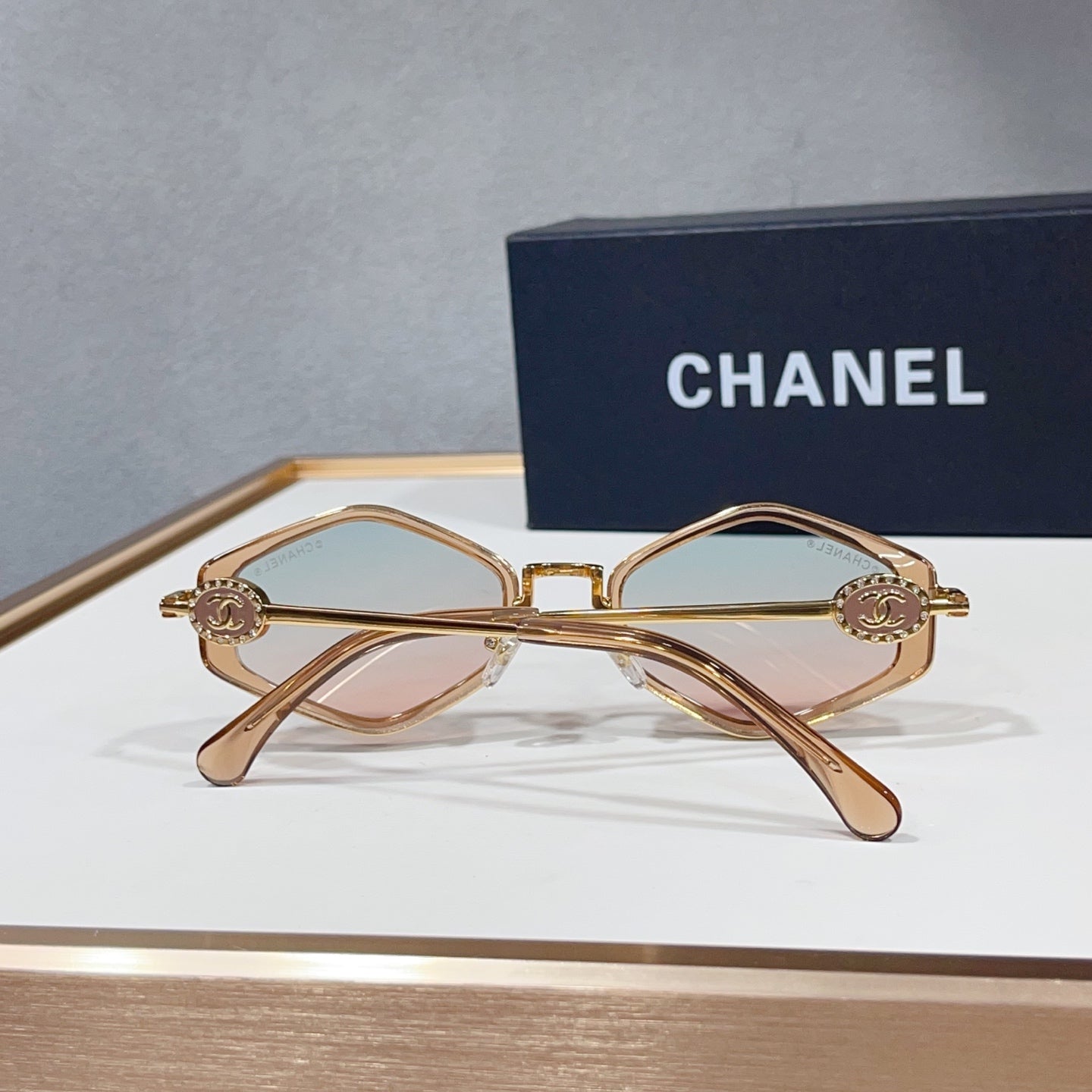CC Sunglasses 71