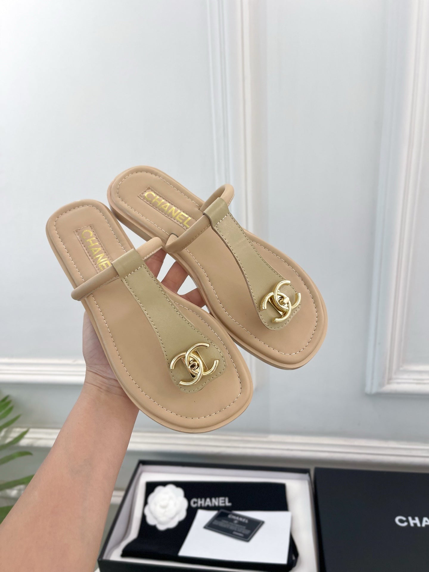 CC Double C Thong Sandals Beige Leather 947043