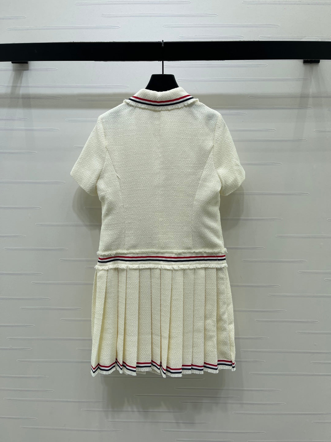 CC Pleated Knit Dress Contrast Stripe Trim Polyester 415911