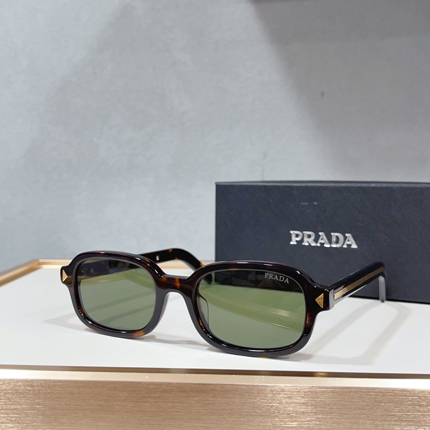 Prad Sunglasses 32
