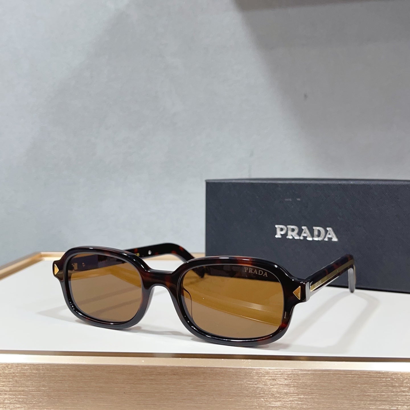 Prad Sunglasses 32