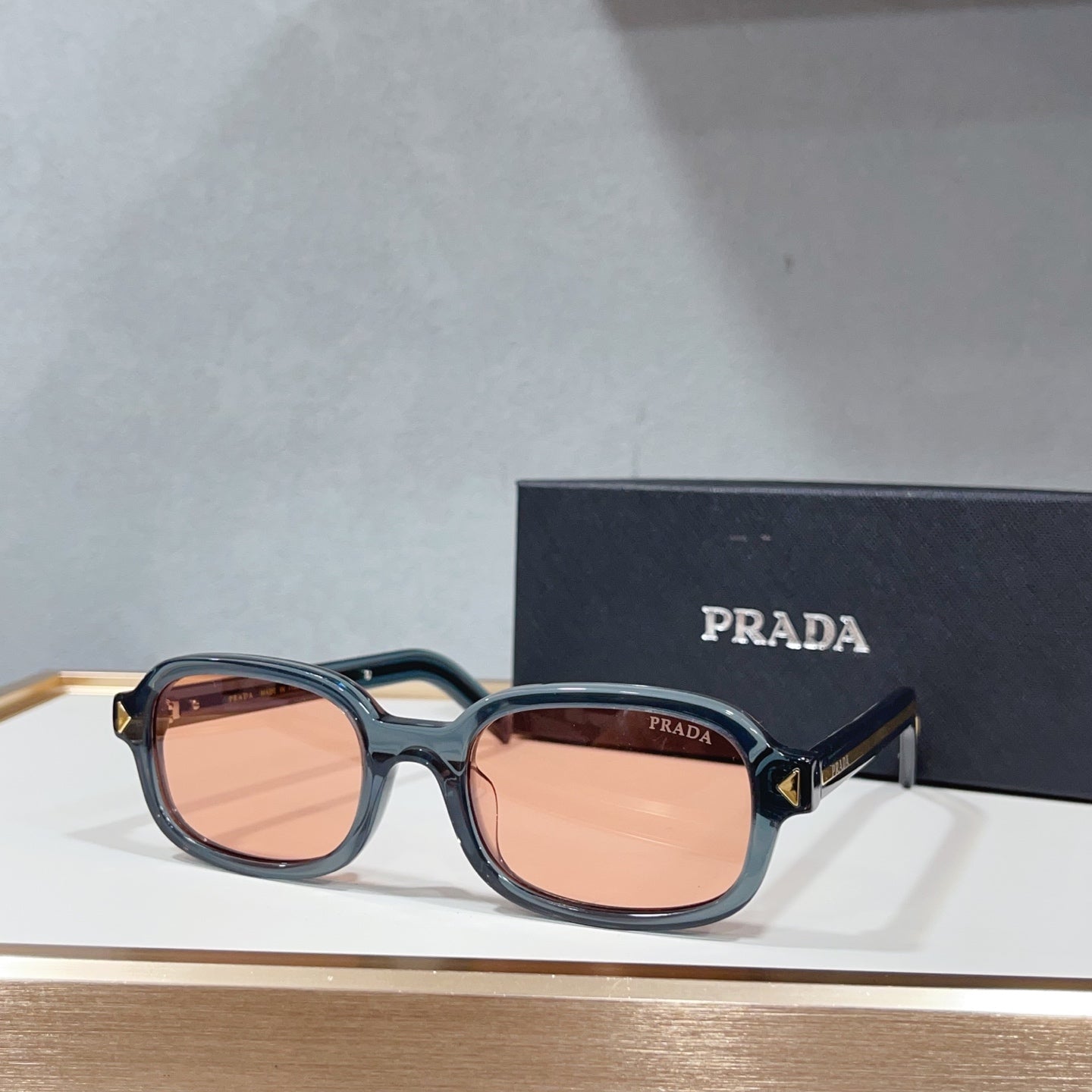 Prad Sunglasses 32