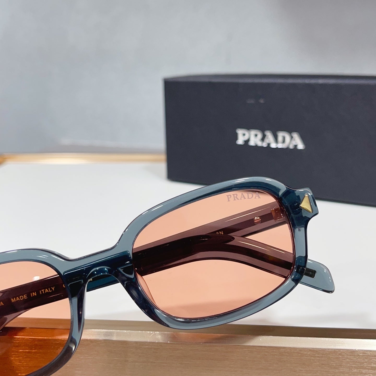 Prad Sunglasses 32