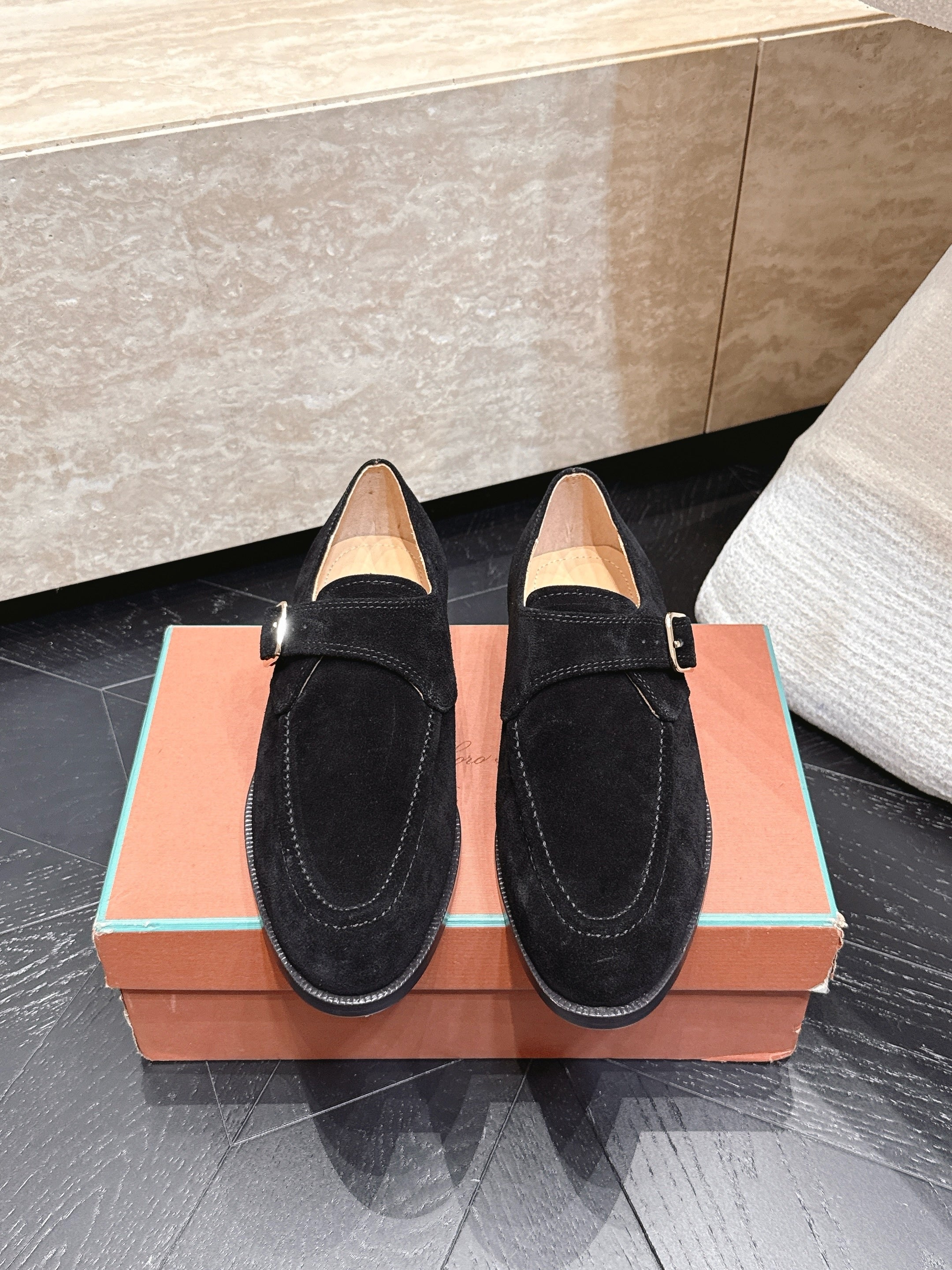 LP Single Monk Strap Loafers Buckle Black Suede 954480