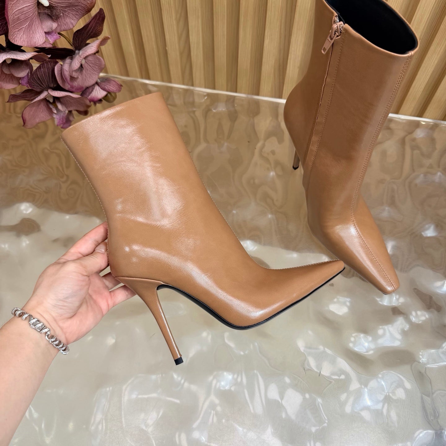YSL Pointed-Toe Stiletto Ankle Boots 8CM Beige Leather 955830