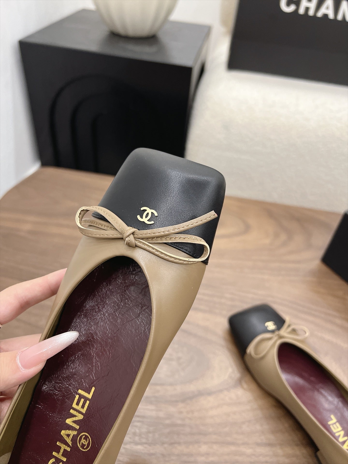 CC Square-Toe Ballet Flats Beige Black Lambskin 961516
