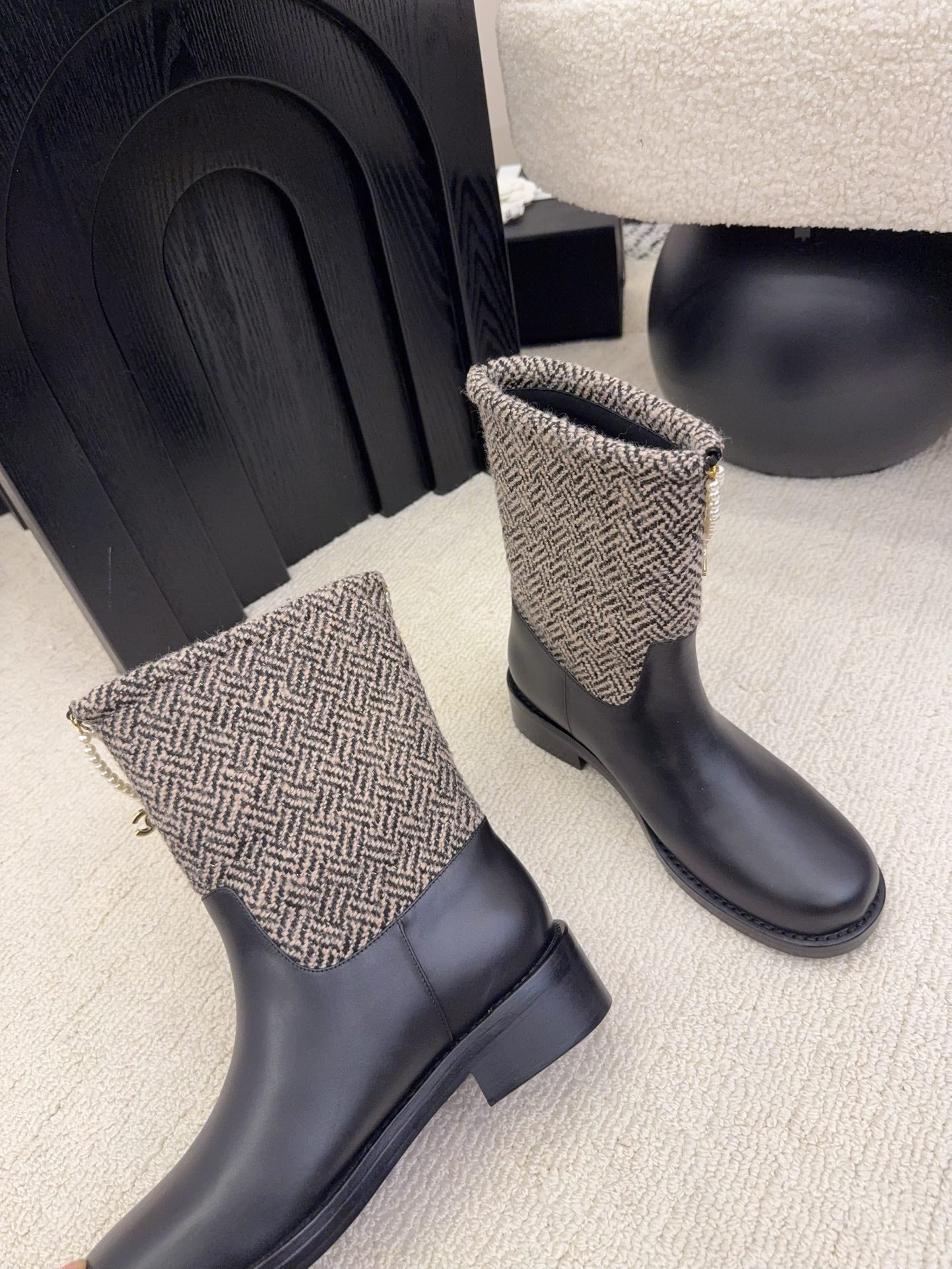 CC Mid-Calf Boots 4CM Pearl Chain Gold Charm Black Tweed Leather 961501