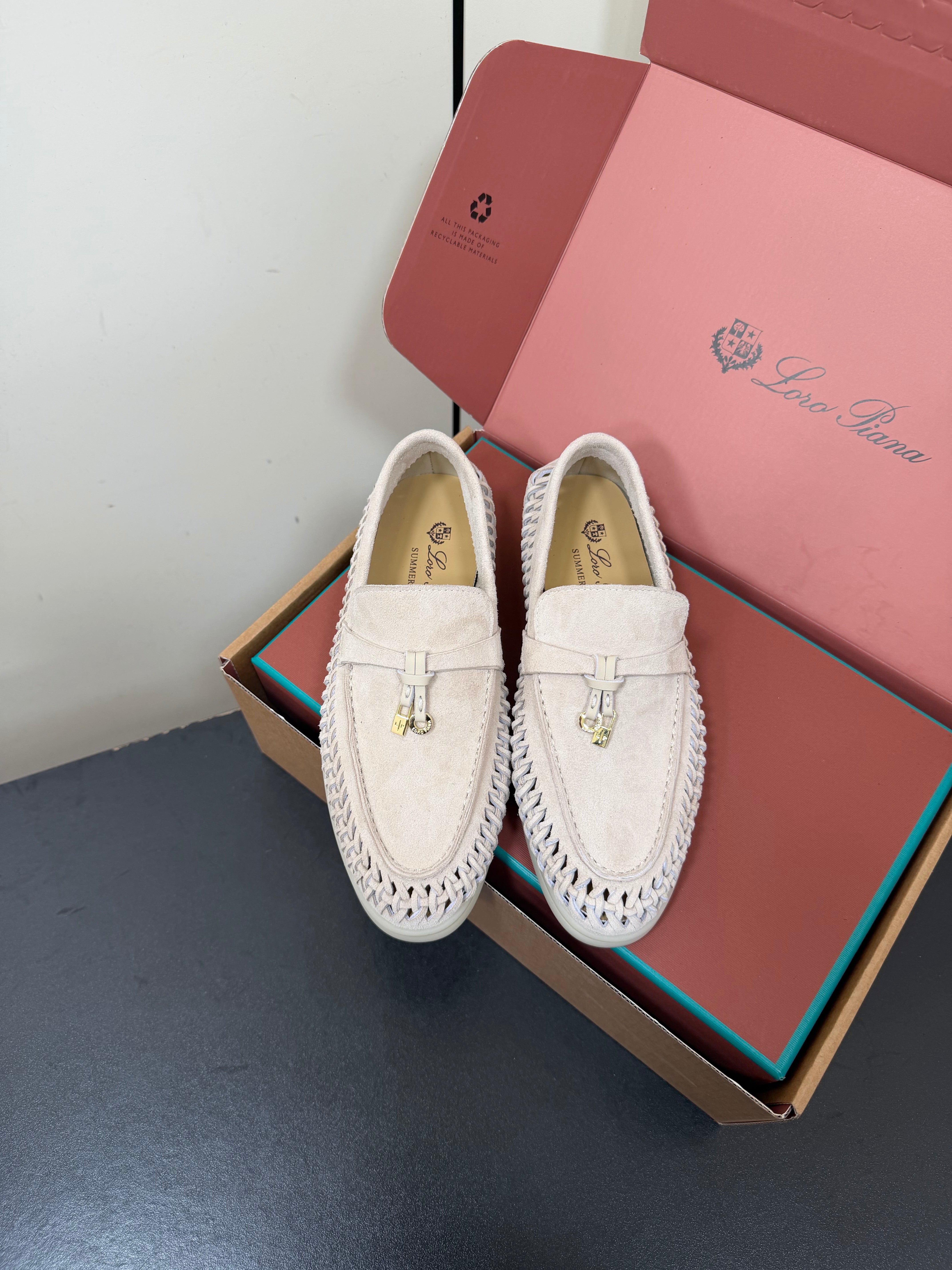 LP Summer Charms Walk Loafers Cream Suede 984722