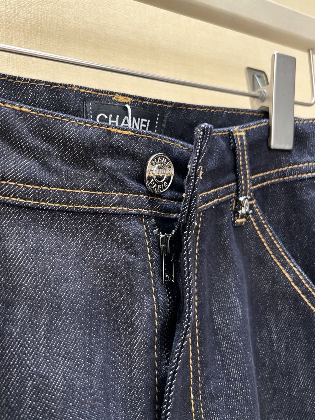 Chanel 26S Wide-Leg Jeans 1543