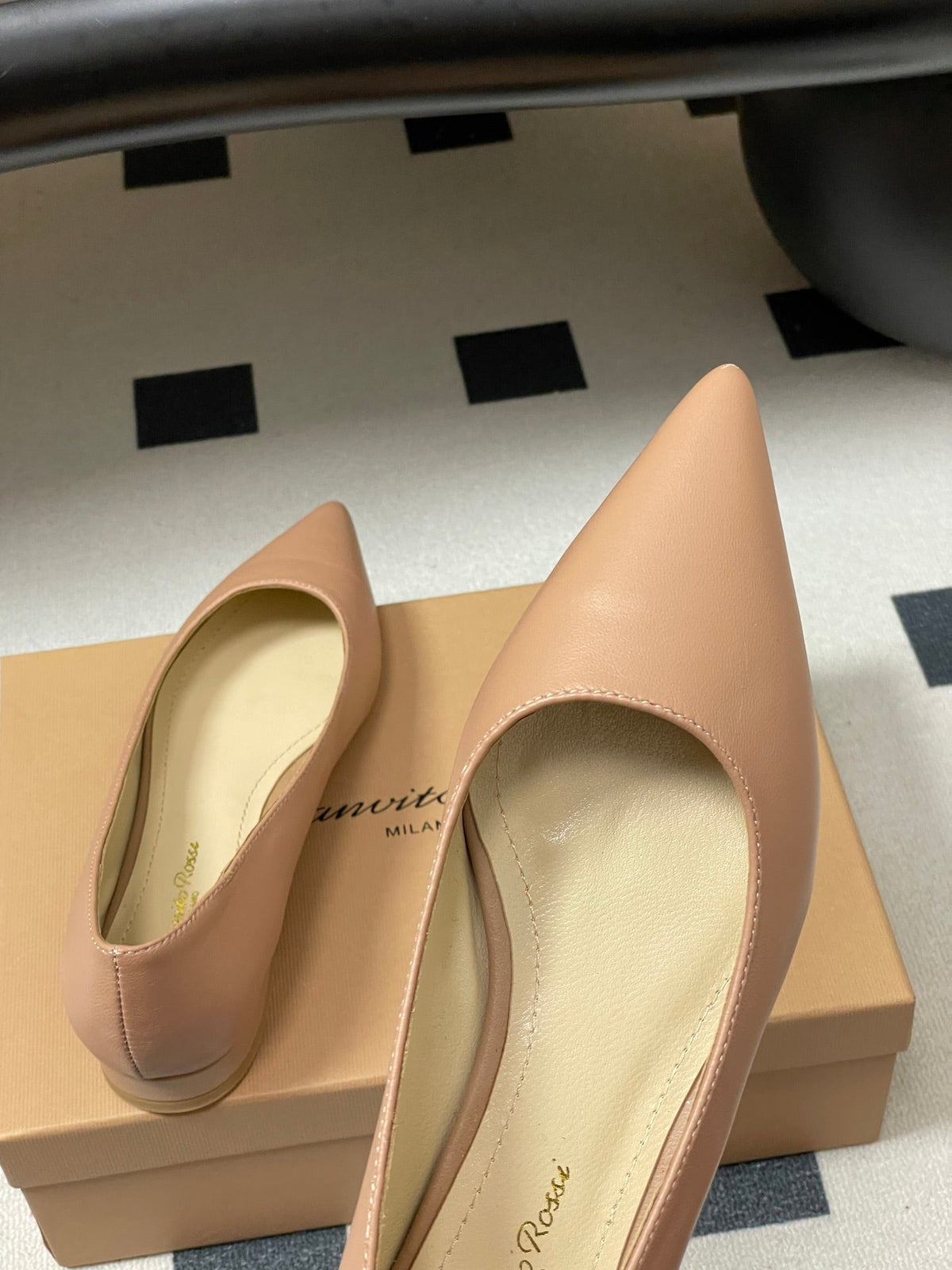 GR 26s Flats Nude Calfskin 164795