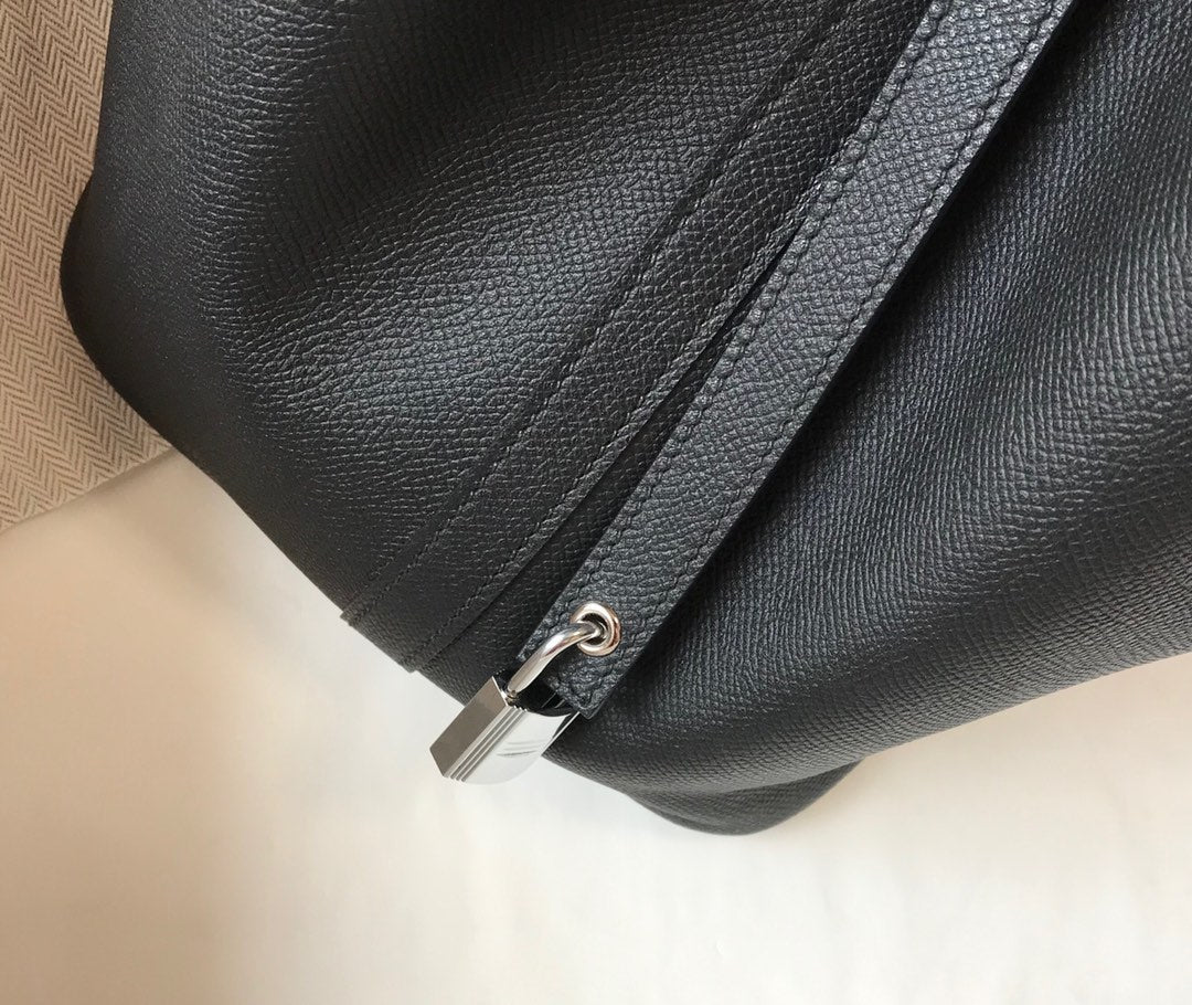 HM PICOTIN LOCK 18 BLACK EPSOM LEATHER WITH BRAID STRAP