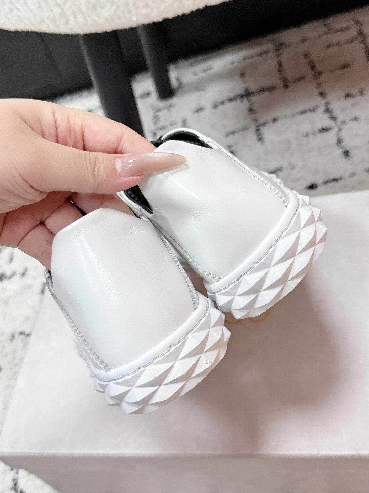 Jimmy Choo 26S Sneakers White Suede 528146