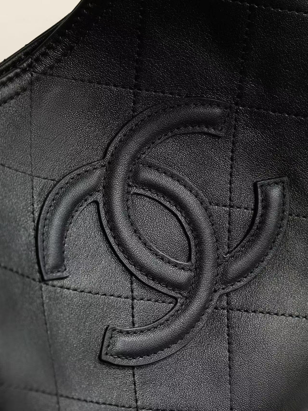 CC Quilted Large Tote Bag 38cm Black Cowhide Leather