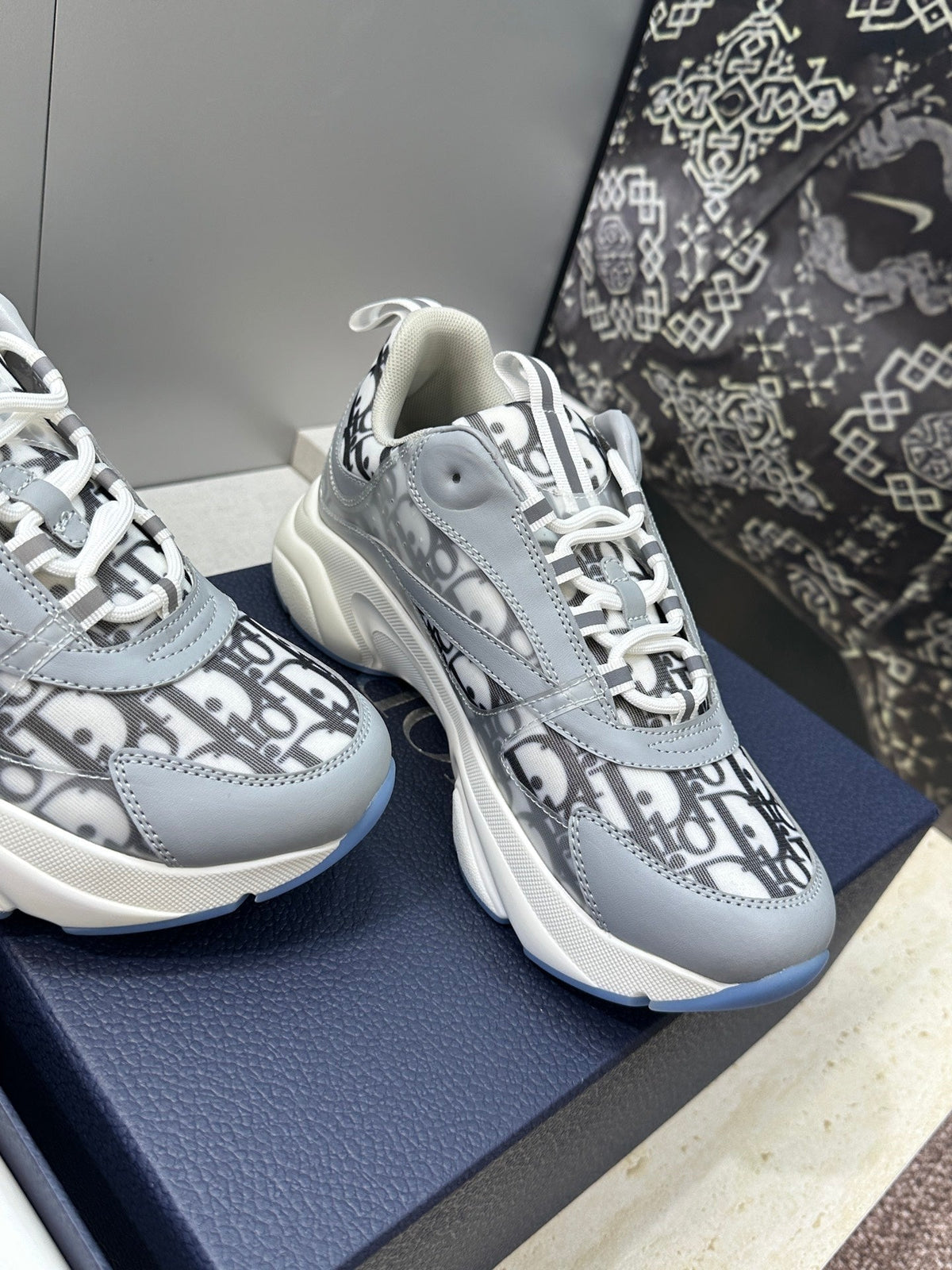 CD 26s Men B22 Sneakers Grey Oblique Jacquard Canvas 742195