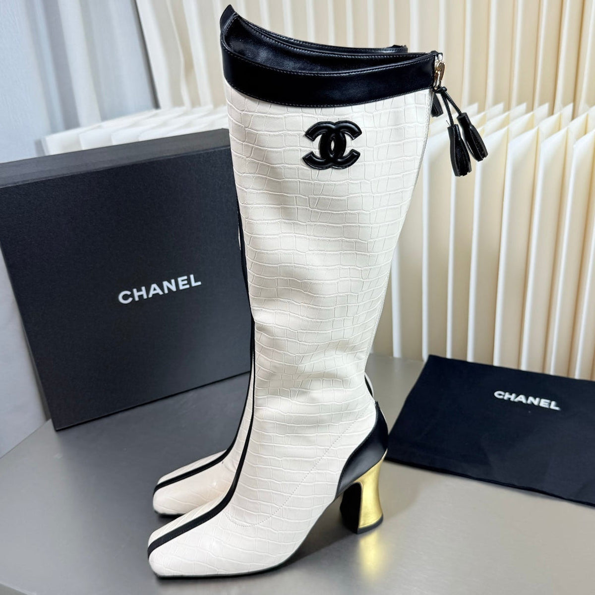 Chanel 2026 Crocodile-Embossed Knee-High Boots 85mm Leather 123408