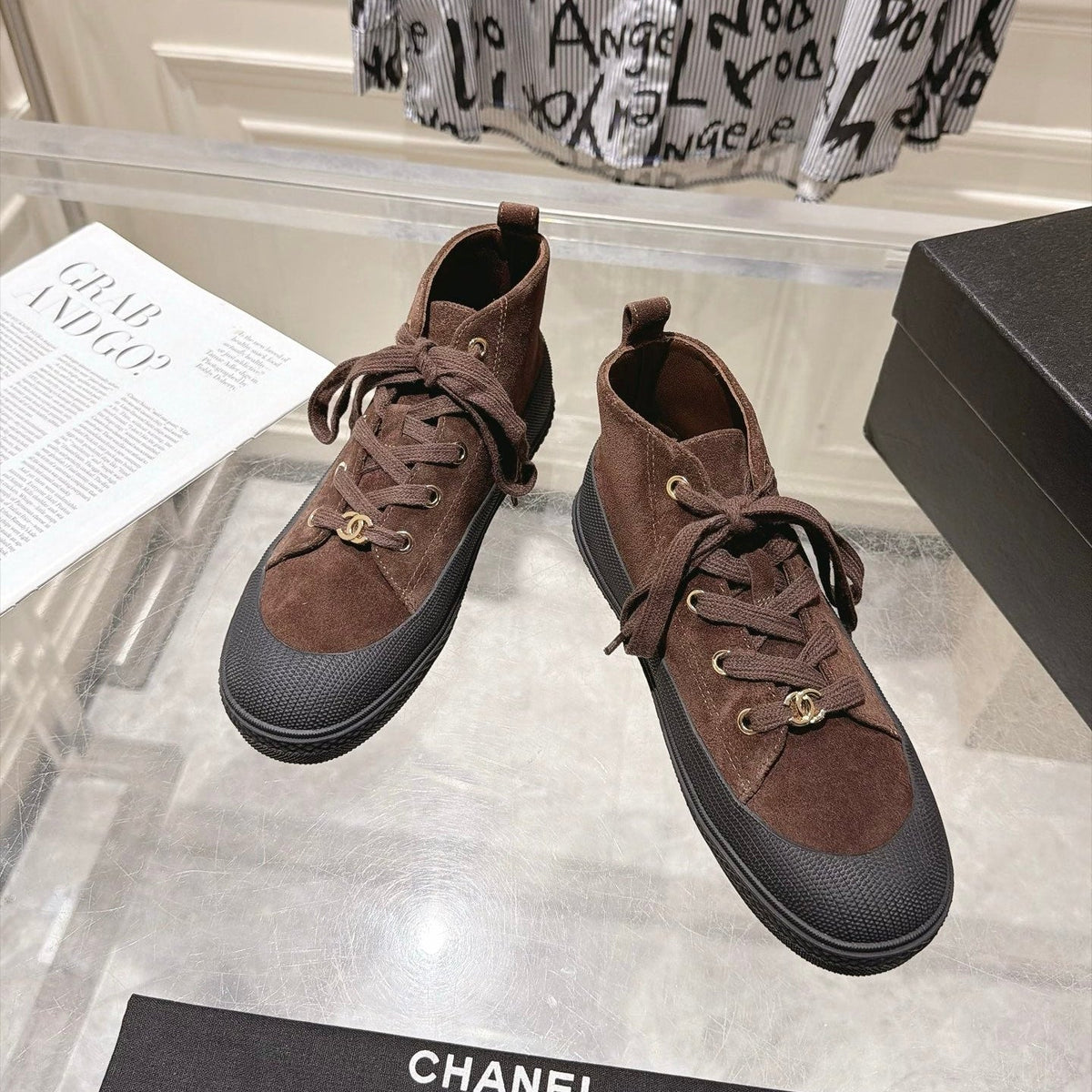 CC 26s Lace-Up High-Top Sneakers Brown Suede 164803