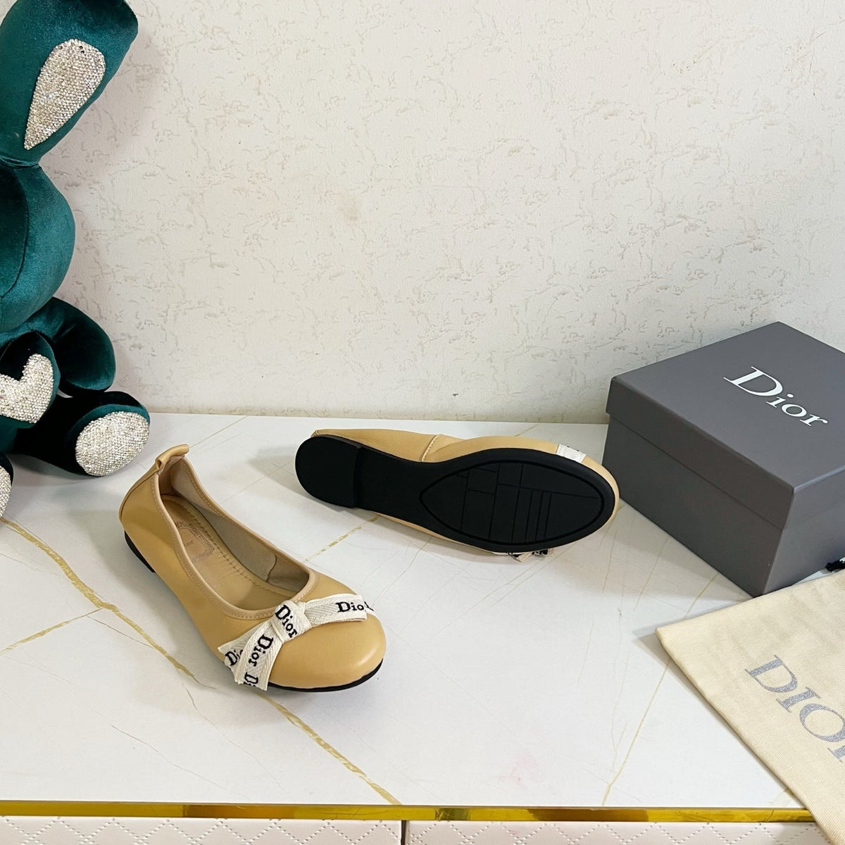 Dior 26s Bow Ballet Flats Beige Calfskin