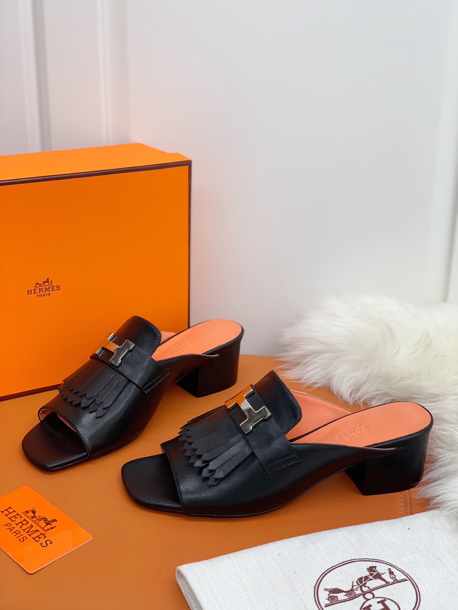 HM Alma Sandals 45mm Light Brown Black Cowhide 546341