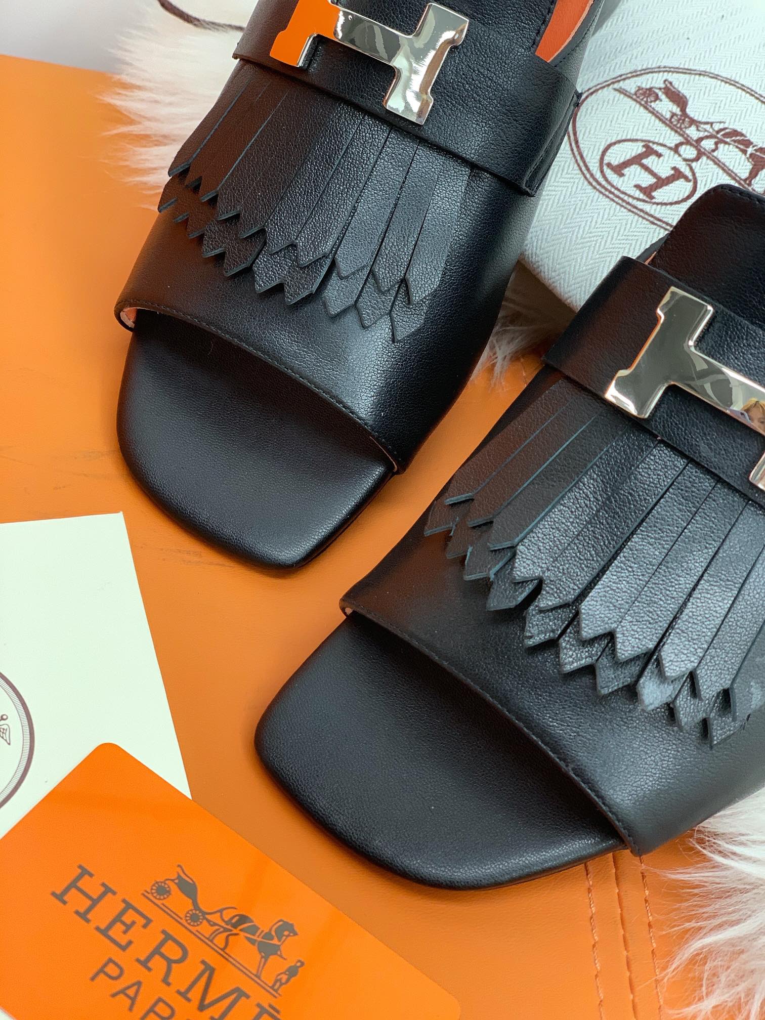 HM Alma Sandals 45mm Light Brown Black Cowhide 546341