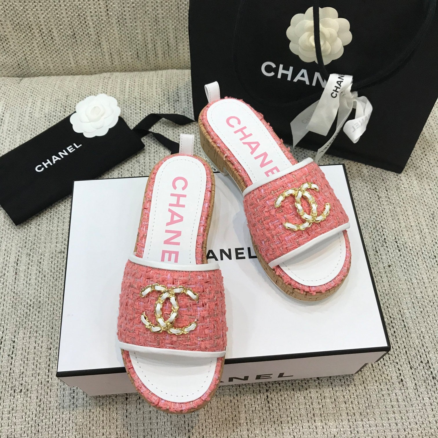 CC 26s Wooden Slippers White Hot Pink Tweed Lambskin 916903