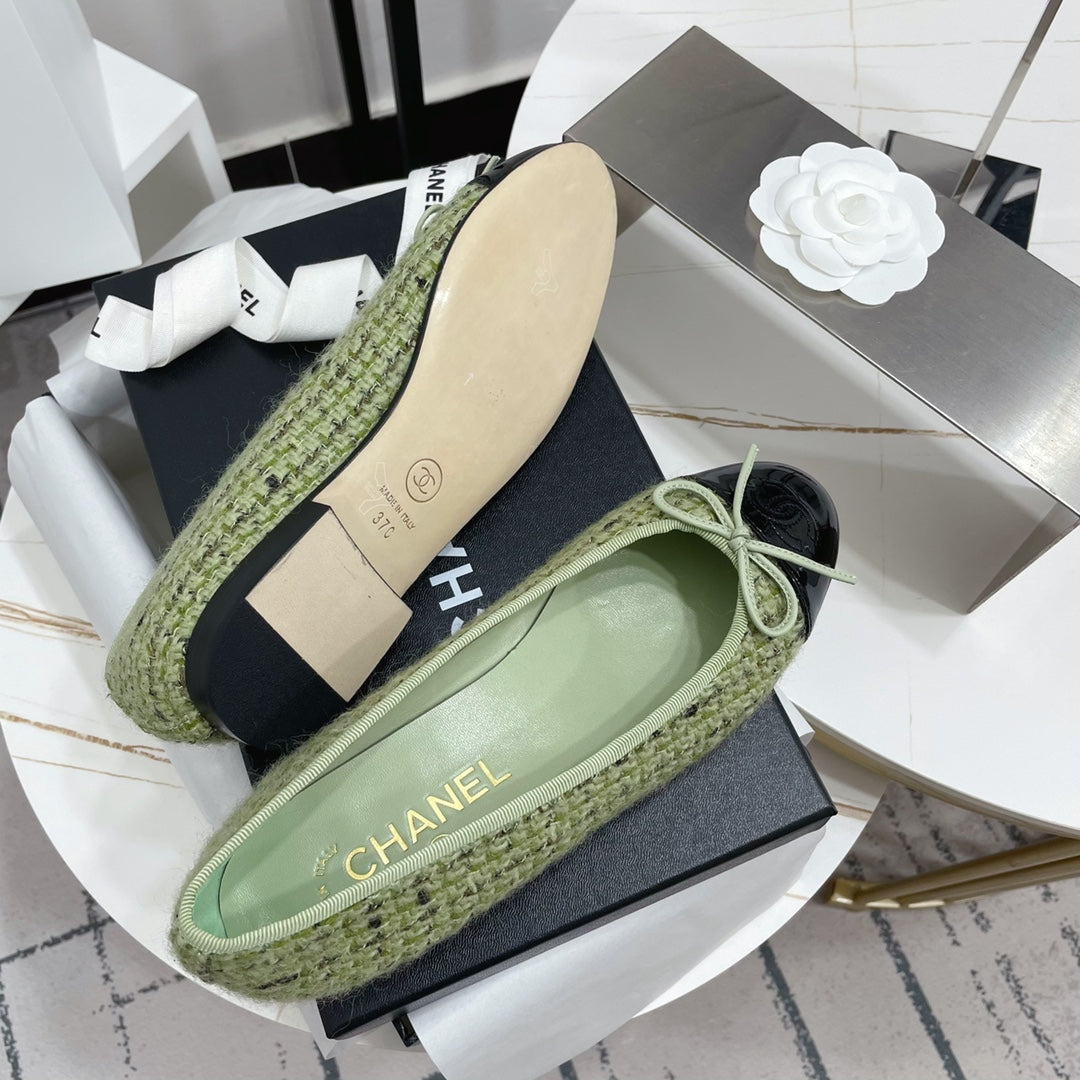 CC 26s Ballet Flat Black Olive Tweed Leather 944403