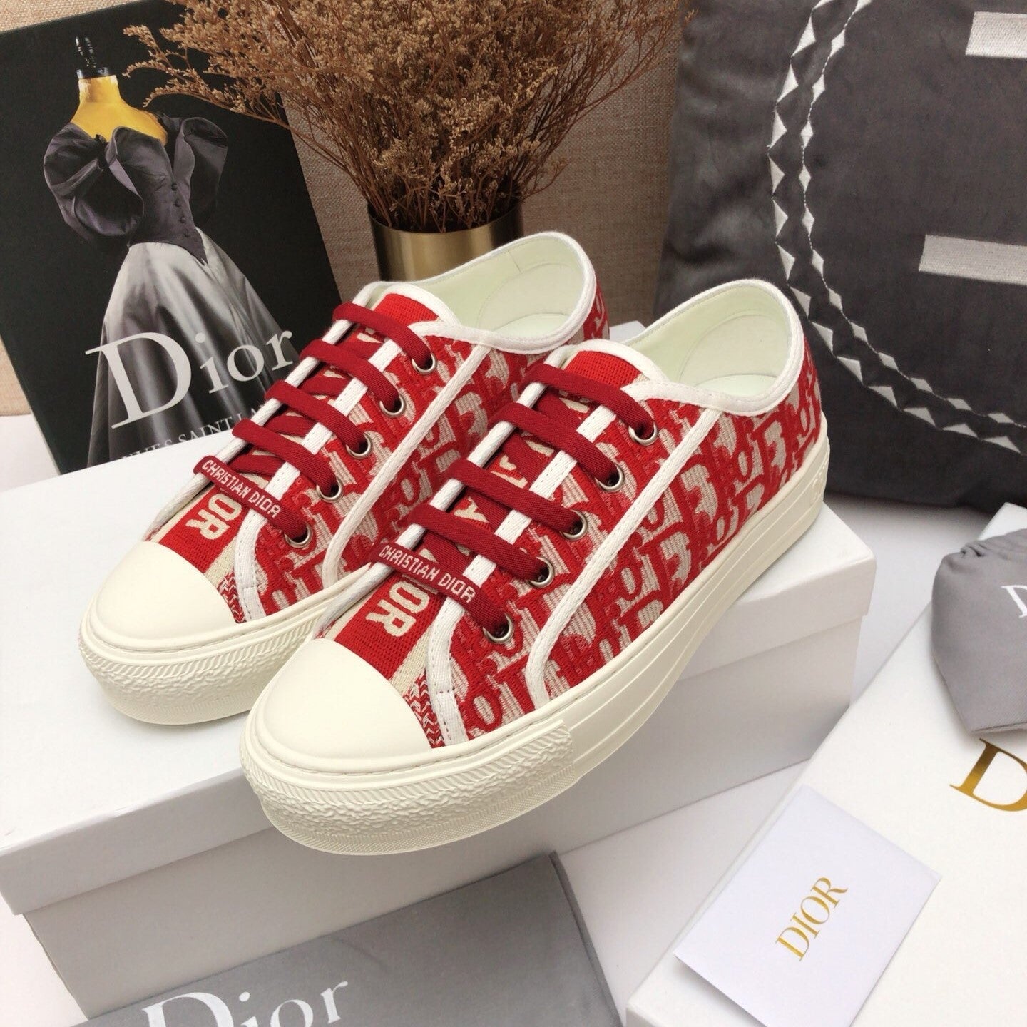 CD 26s Walk'n'Dior Sneaker Red Oblique Embroidered Cotton 966640