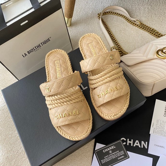 CC 26s Sandals Beige Fabric Calfskin 140028