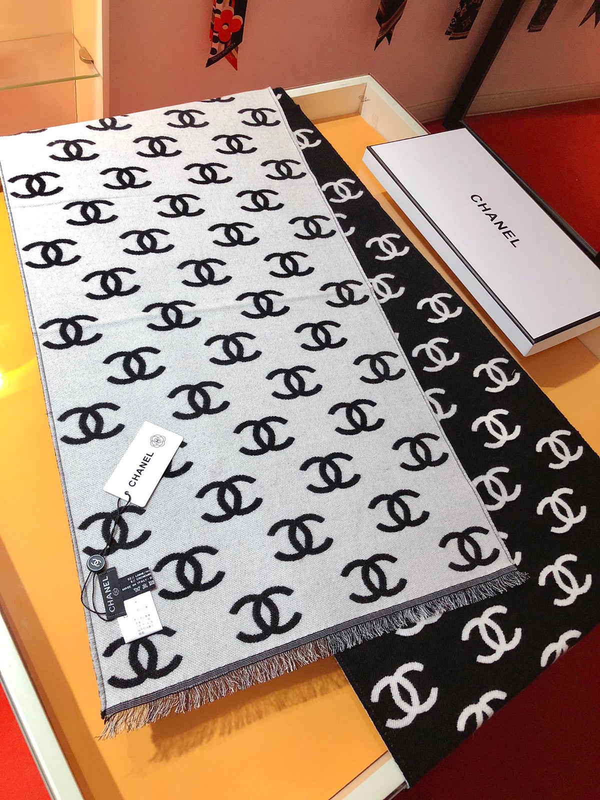 CC 26s Black White CC Monogram Fringe Scarf 38x190cm 534742