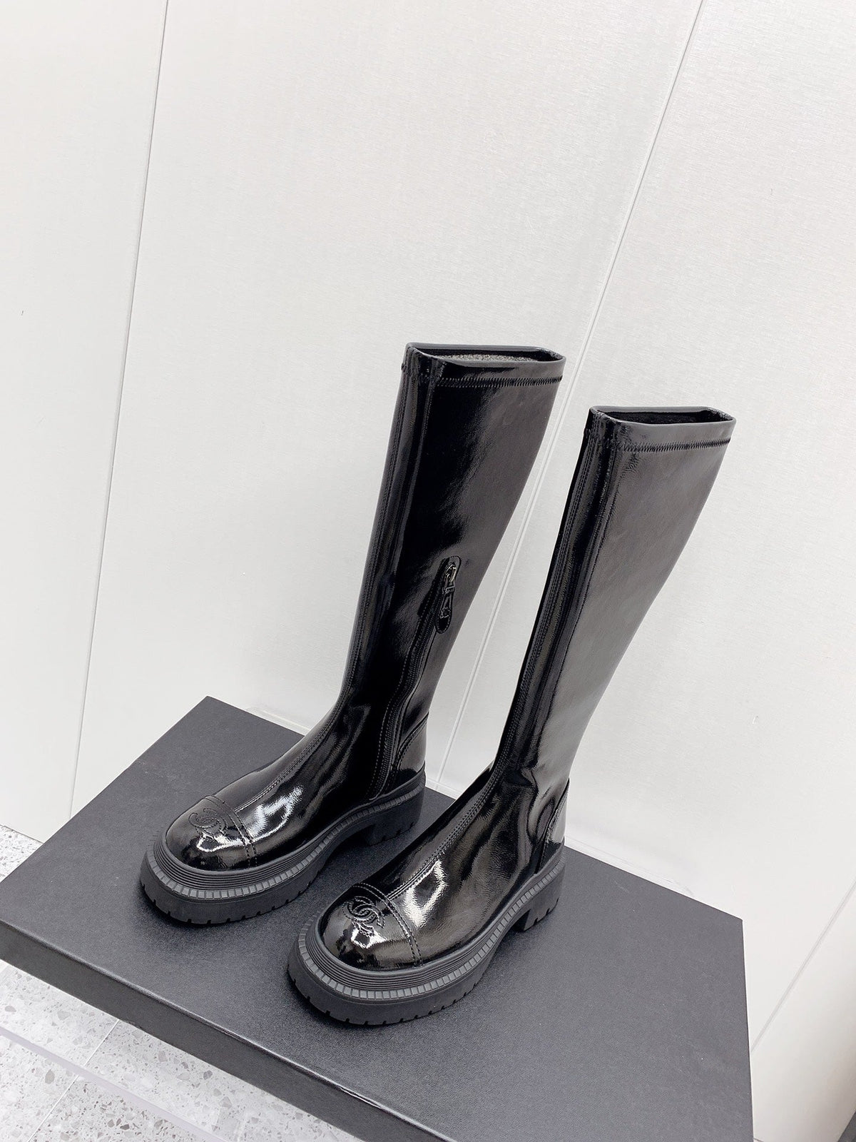 CC 2026 Logo Chunky Platform Knee-High Boots Black Patent Leather 161597