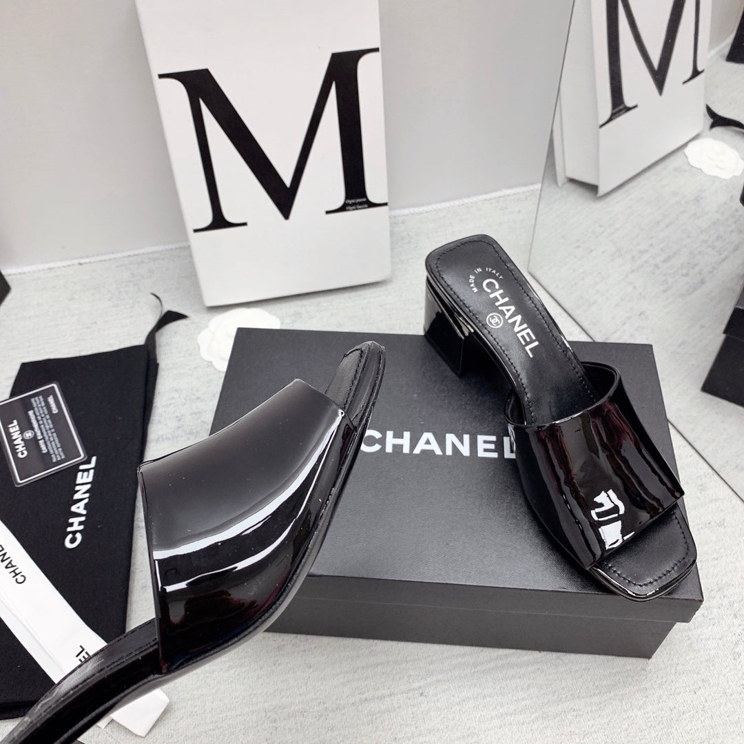 CC 26s Mules Sandals Patent Leather 162898