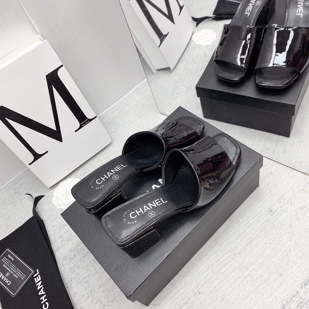 CC 26s Mules Sandals Patent Leather 162898