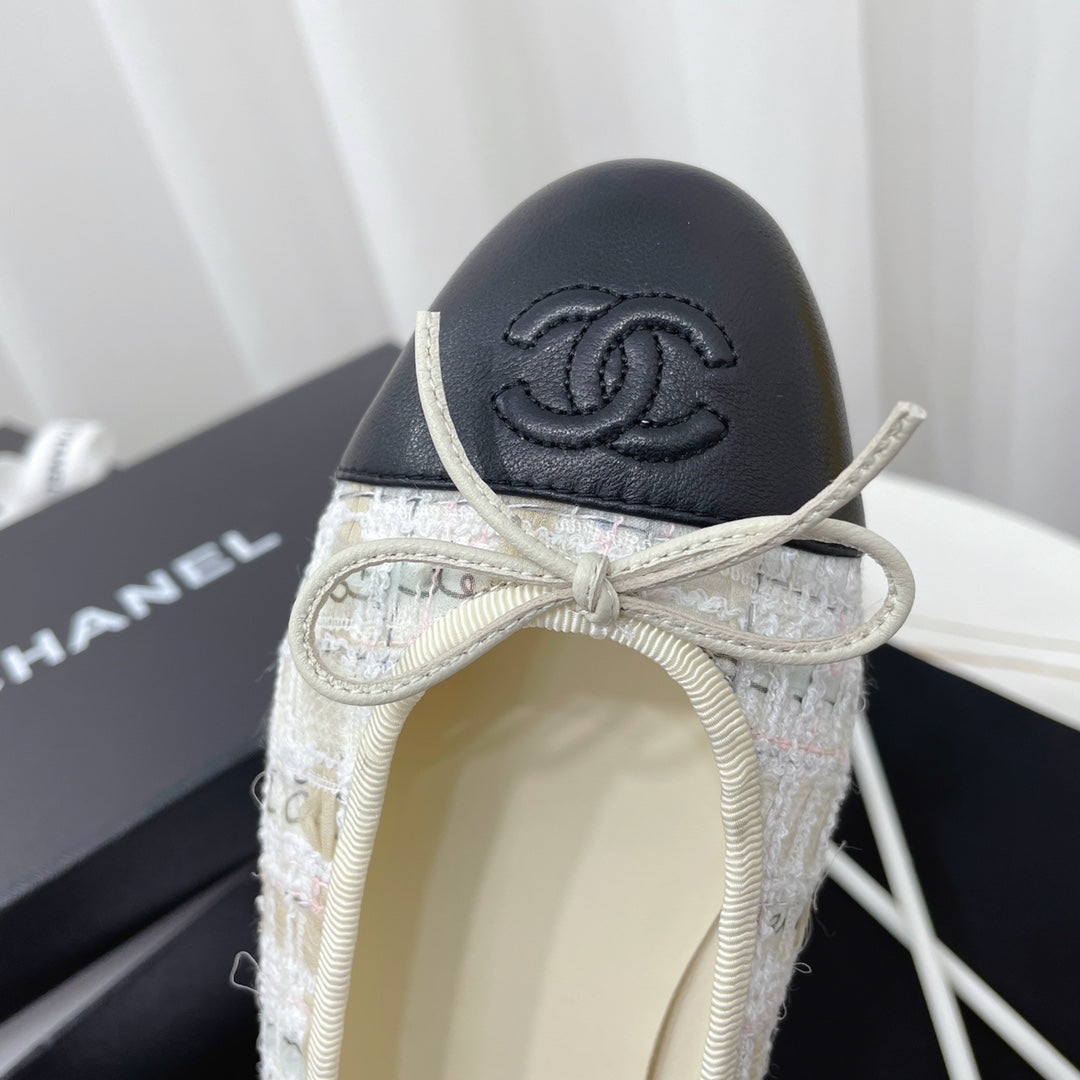 CC 26s Ballet Flat Black Cream Tweed Leather 944422