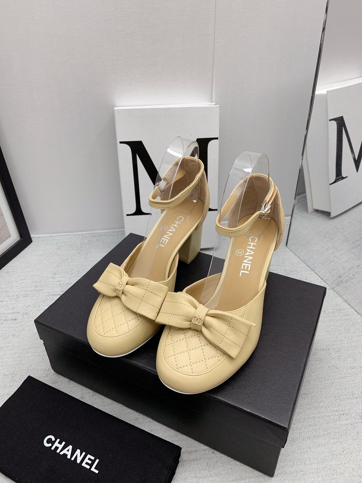 CC 26s Ankle Strap Heels 6cm Beige Leather 163412