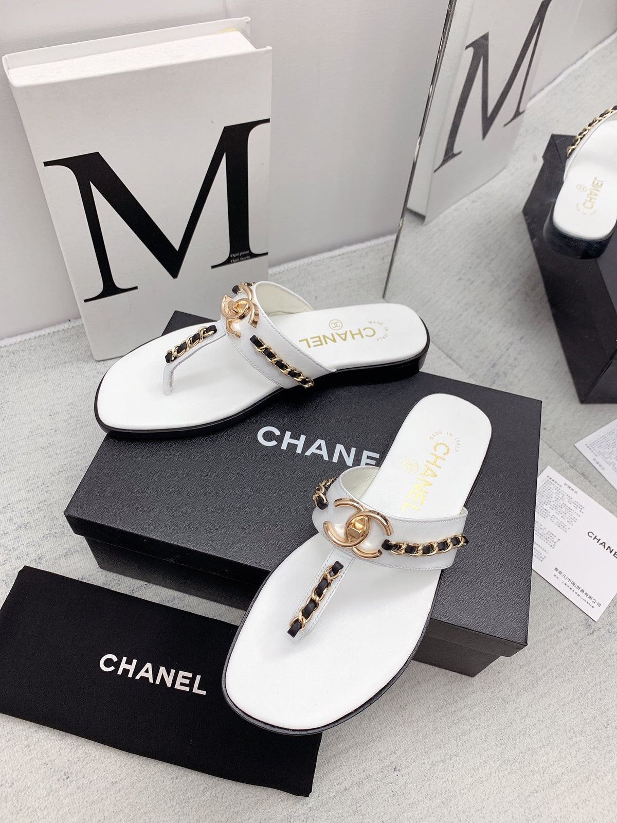 CC 26s Thong Sandals 2cm White Gold Leather 162950
