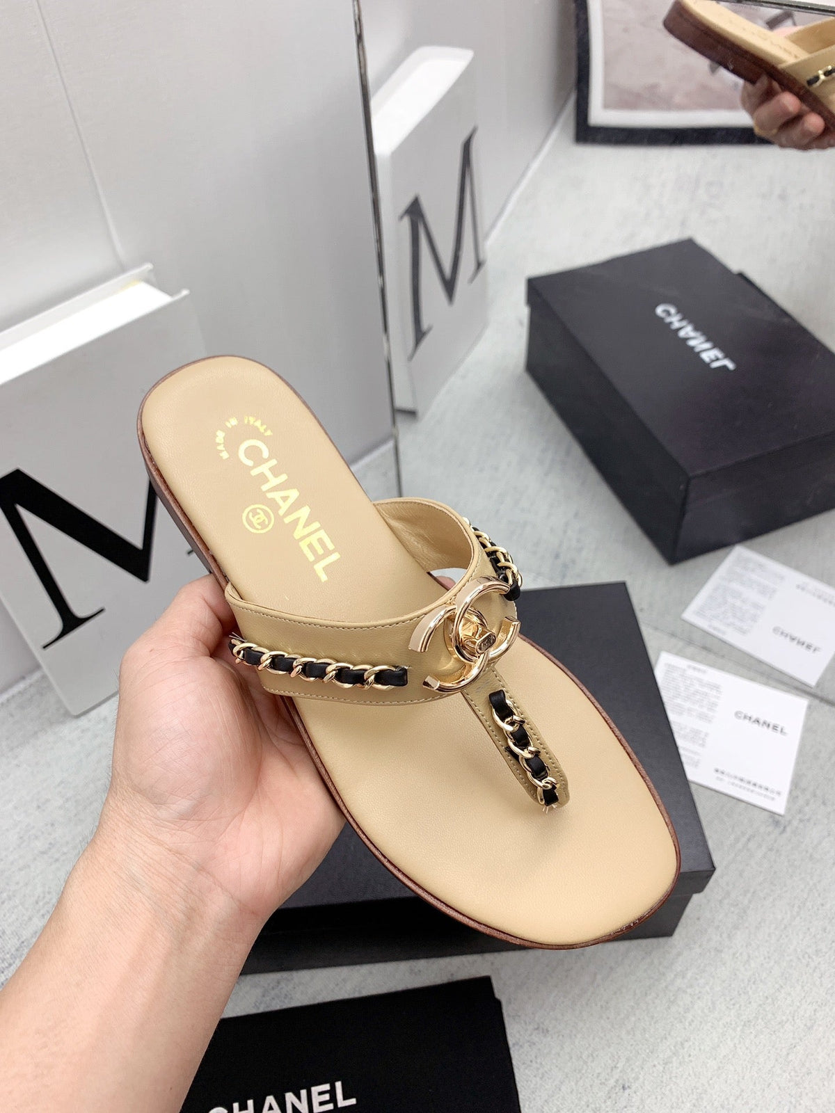 CC 26s Thong Sandals 2cm Beige Gold Leather 162949