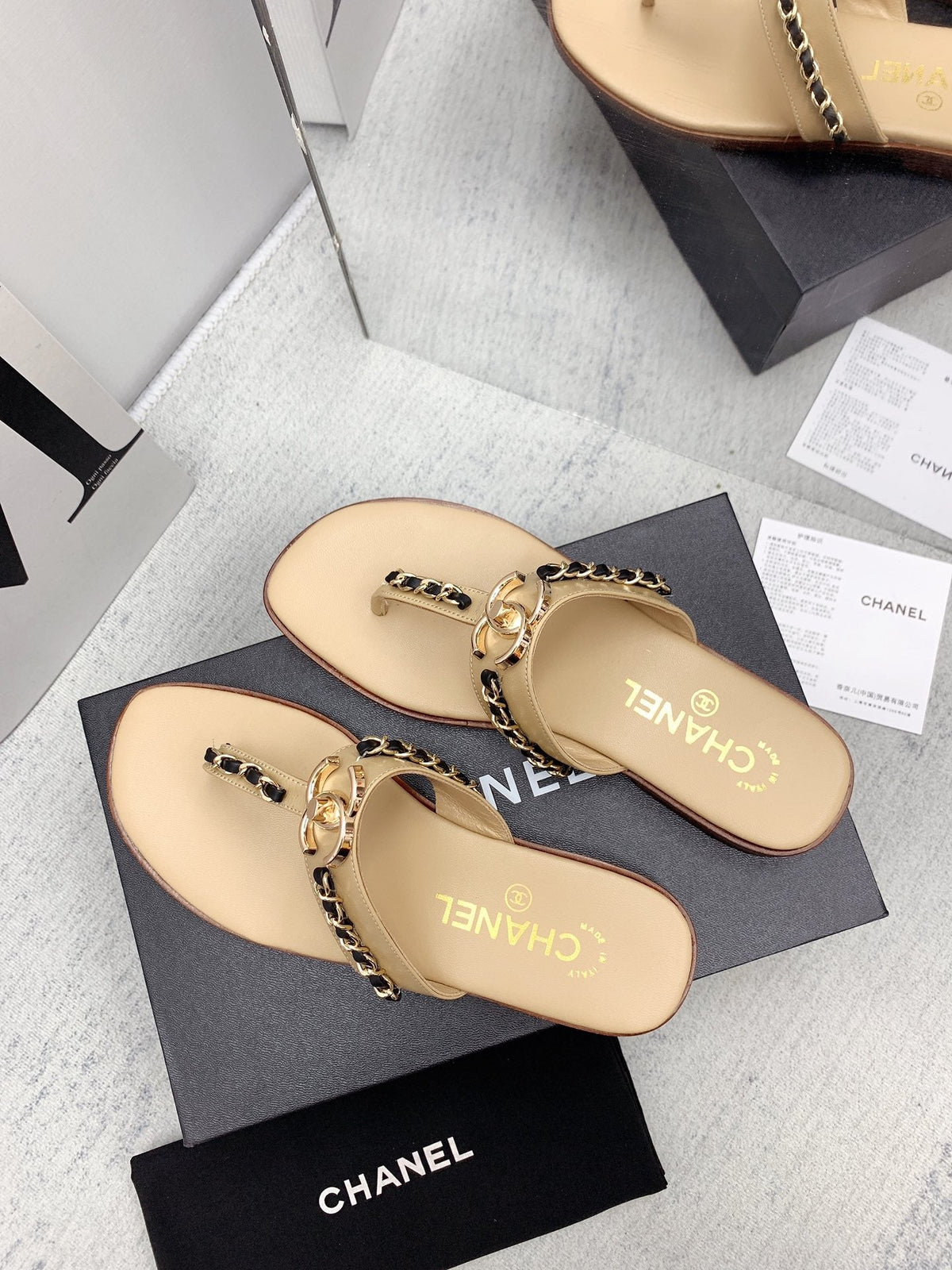 CC 26s Thong Sandals 2cm Beige Gold Leather 162949