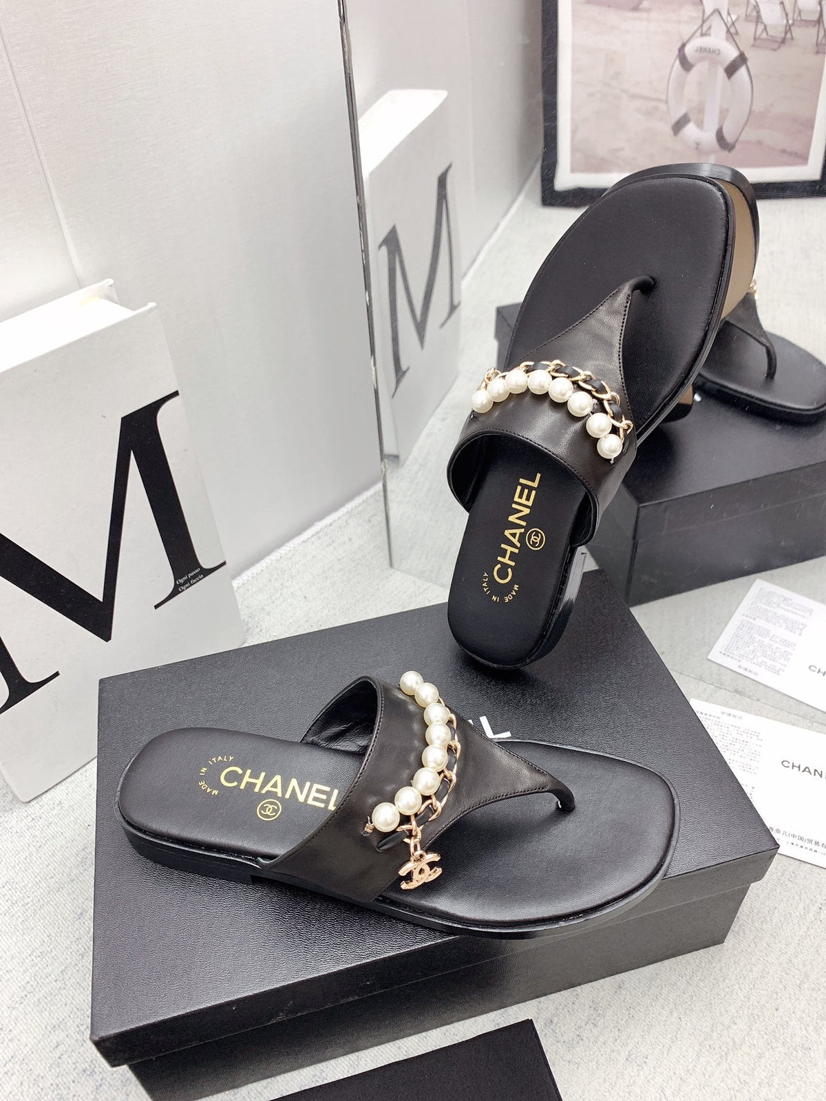 CC 26s Thong Sandals 2cm Black Pearl Leather 163419