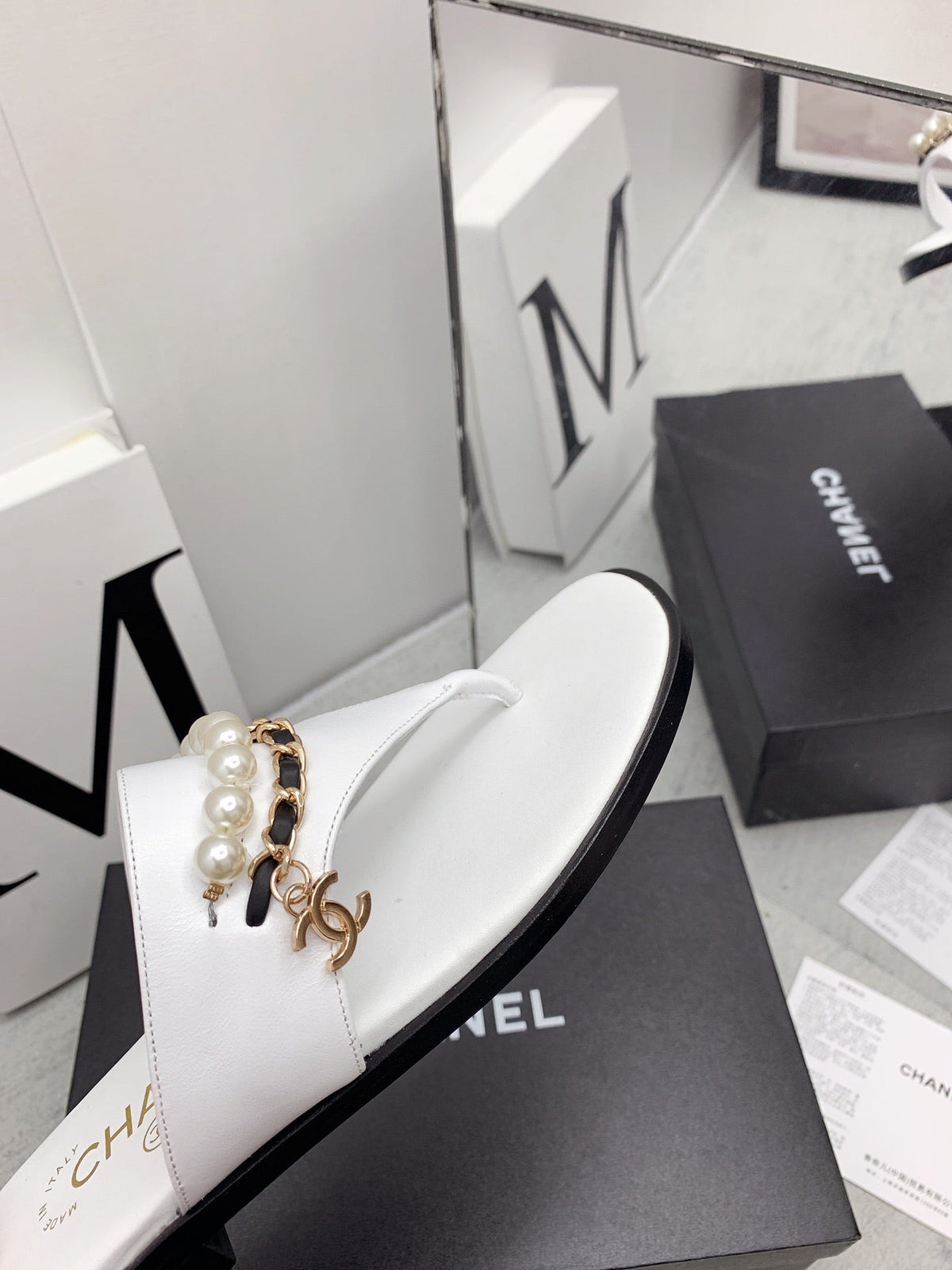 CC 26s Thong Sandals 2cm White Pearl Leather 163420