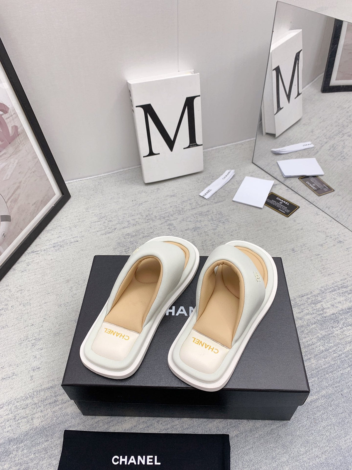 CC 26s Thong Sandals 2cm White Beige Leather 163423