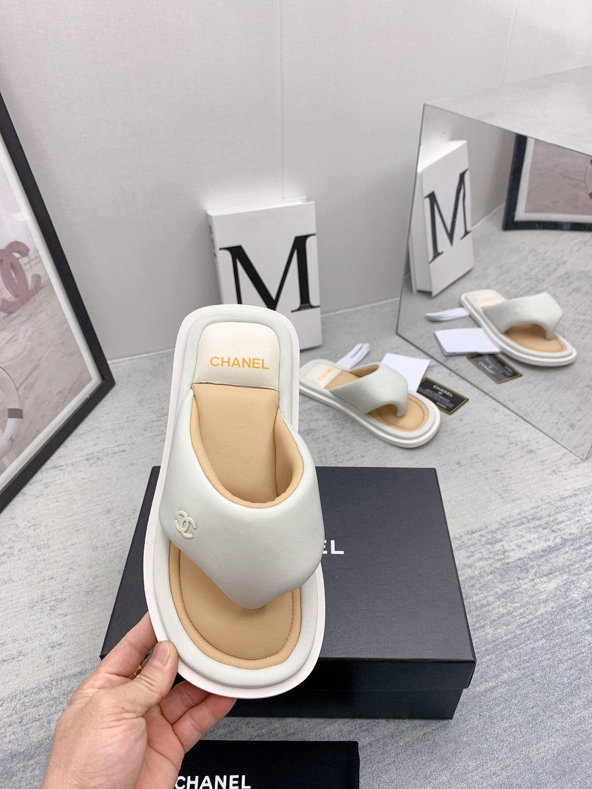 CC 26s Thong Sandals 2cm White Beige Leather 163423