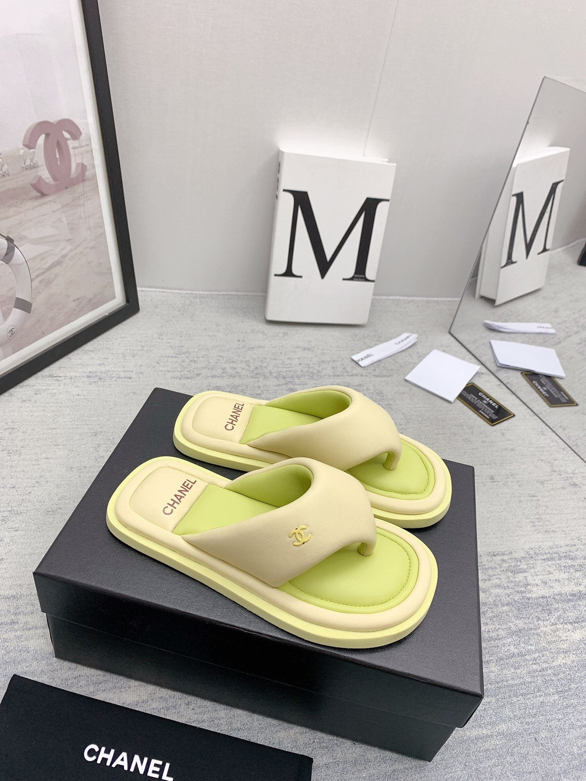 CC 26s Thong Sandals 2cm Beige Green Leather 163425